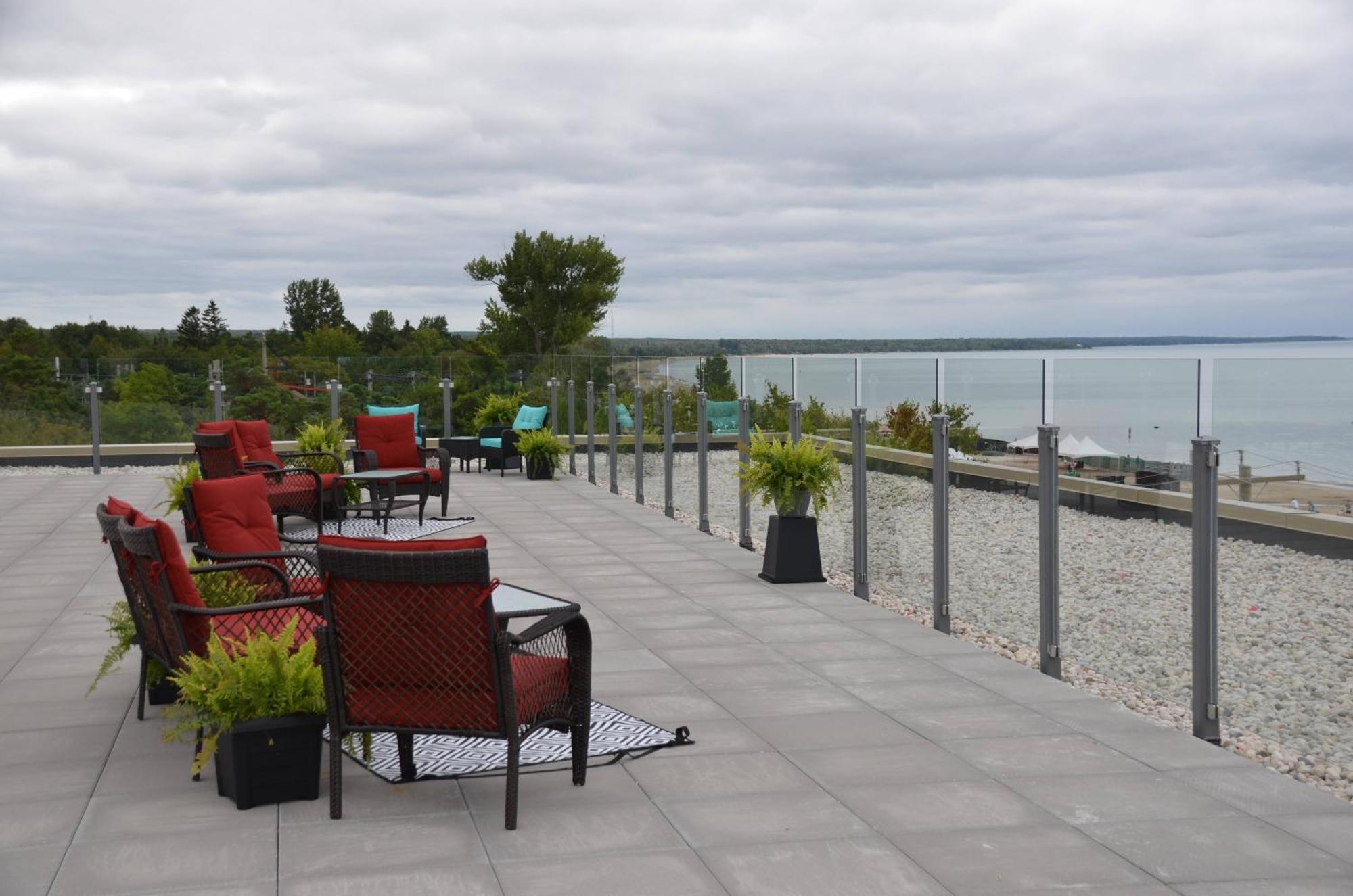 The Sands Hotel Sauble Beach Buitenkant foto
