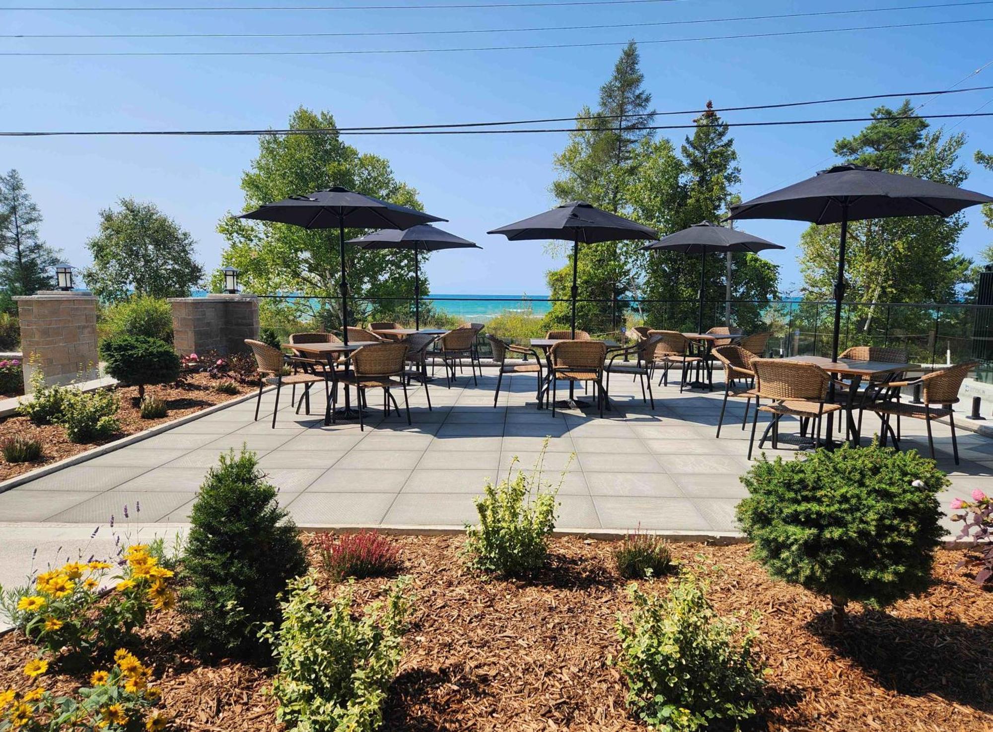 The Sands Hotel Sauble Beach Buitenkant foto